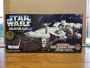 lot 91 image: Star Wars - Rebel Blockade Runner