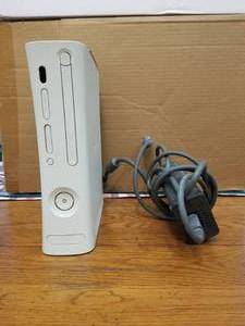 lot 113 image: Xbox 360 console for parts or repair