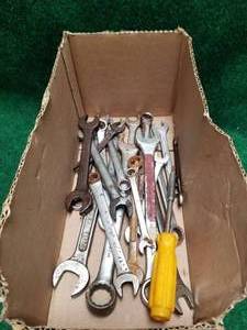 lot 239 image: Tools wrenches