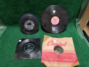 lot 265 image: Vintage records