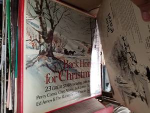 lot 254 image: vintage Christmas records