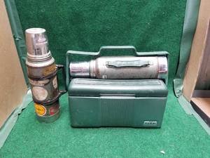 lot 229 image: Stanley Thermos and lunch box