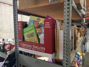 lot 292 image: Box of Childrens books and games