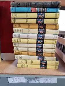 lot 294 image: Nancy Drew mystery book collection
