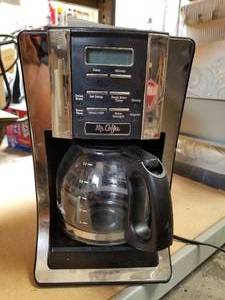 lot 305 image: Coffeemaker