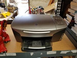 lot 313 image: HP photo-smart 2610 printer