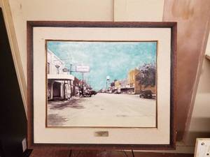 lot 277 image: Framed Grapevine Texas print