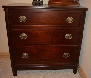 lot 5 image: 3-Drawer Dresser with Antiqued Pulls 36W x 20D x 35T