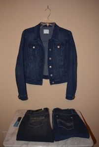 lot 29 image: Denim Lot Lee Midrise Fit Jean Size 10, Apt. 9 Bootcut Leg Modern Fit Jean Size 10 (Still with Tags), and Elle Jean Jacket Size M