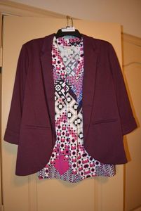 lot 60 image: Dana Buchman Sleeveless Blouse and Lauren Conrad Maroon Color Suit Jacket Size 10