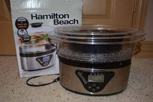 lot 50 image: Hamilton Beach Steamer