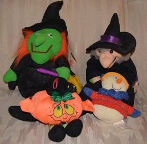 lot 97 image: Halloween Stuffed Dolls and Snowman