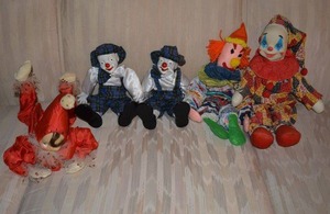 lot 99 image: Clown Dolls