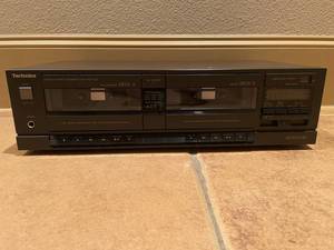 lot 118 image: Technics Stereo Double Cassette Deck Model RS-T-22