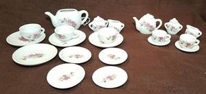 lot 616 image: 2 Red rose tea sets