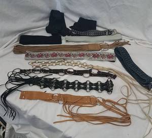lot 637 image: Womens belts