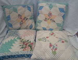lot 659 image: 4 throw pillows with patchwork covers