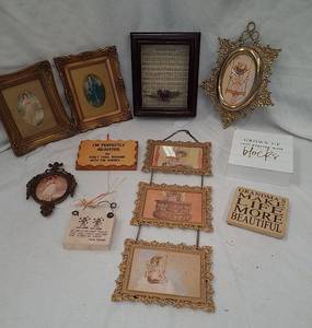 lot 668 image: Small Wall Art
