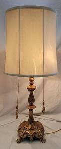 lot 673 image: Vintage Brass-look Table Lamp