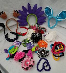 lot 698 image: Assorted Hair Bands &amp Ties