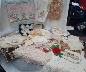 lot 704 image: Table Runners, Dresser Scarves &amp Doilies
