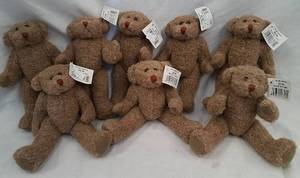 lot 719 image: 8 Craft Bears