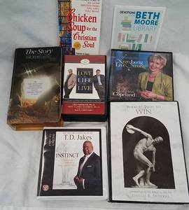 lot 722 image: Audio Books