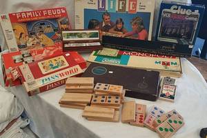 lot 843 image: Board Games