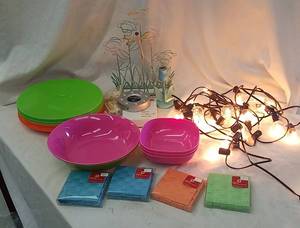 lot 821 image: Patio and deck decorations