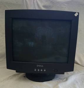 lot 773 image: Dell CRT computer monitor