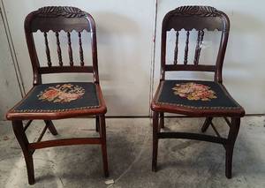 lot 791 image: 2 vintage wooden chairs