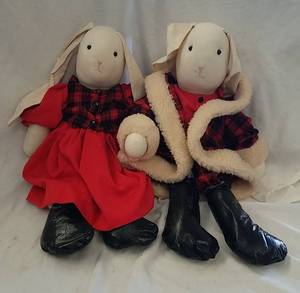 lot 794 image: Mr. and Mrs. Bunny