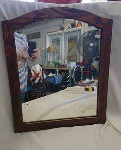 lot 798 image: Mirror