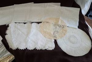lot 836 image: Plastic doilies and table runners
