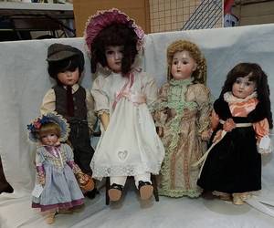 lot 837 image: Vintage Dolls with porcelain heads and jointed composition bodies