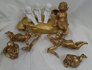 lot 855 image: Cherub Figurines
