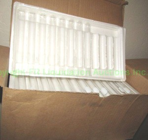 lot 97 image: Pyrex Corning culture tubes 20 x 150mm, box full
