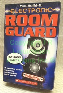lot 53 image: Scholastic you build it electronic room guard