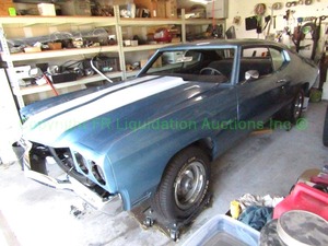 lot 4 image: MUST SEE...1970 Chevrolet Malibu, SS clone 90% frame up restored, rebuilt 396 V8, includes many spare parts to complete the restoration