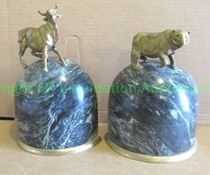 lot 200 image: Solid marble stone Bull and Bear book ends