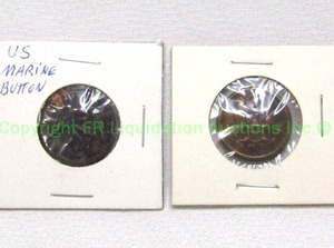 lot 28 image: Antique military buttons