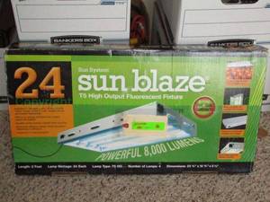 lot 111 image: Sun System Sun-Blaze plant grow light in original box