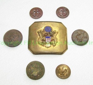 lot 62 image: Antique military buttons and belt buckle