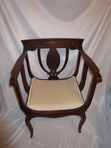 lot 10 image: Beautiful Antique Chair, mid 1800s to early 1900s, Pearl inlay in backrest, appears to be same maker as lot 9