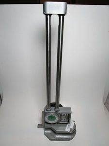 lot 46 image: Vintage Precision 12 Double Beam Dial Height Gage Machinist tool, Measures to .001