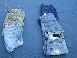 lot 104 image: Womens &amp Mens Jeans and pants