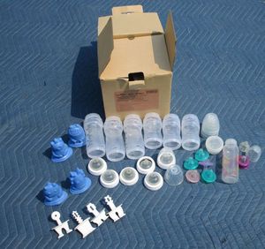 lot 135 image: Spectra breast pump &amp baby bottles