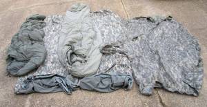 lot 151 image: 2 Military sleeping bags, 2 Bivy covers, military panchotarp