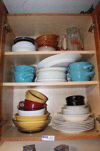 lot 38 image: Dishes