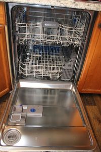 lot 40 image: Kitchen Aid Dishwasher Model KUDS03CTSS2
